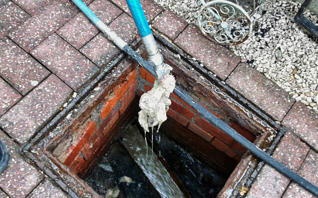 https://plumberleederville.com.au/uploads/2025/06/blocked-drains-598620.jpg