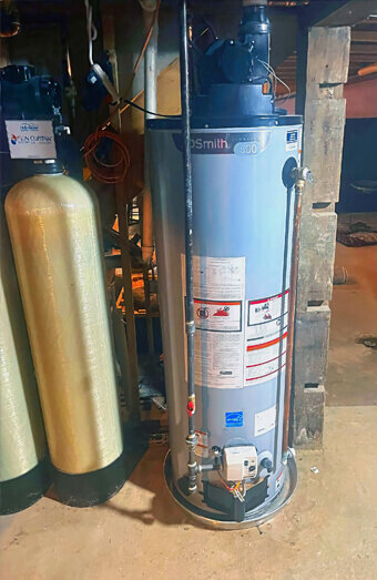 https://plumberleederville.com.au/uploads/2025/06/hot-water-724173.jpg
